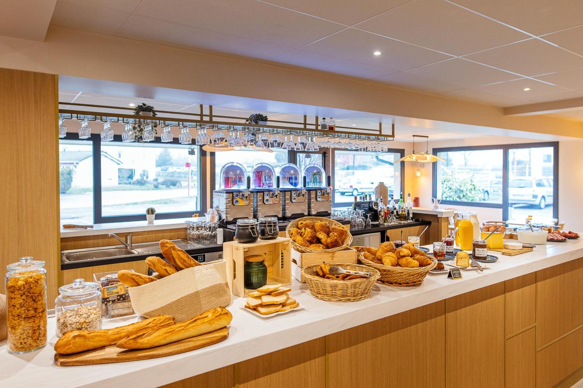 B Hotel Troyes Aeroport La Chapelle-Saint-Luc Zewnętrze zdjęcie